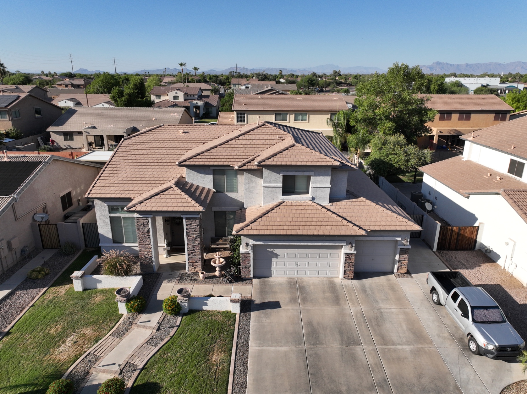 Gilbert AZ tile roof before Power Peak Roofing replacement
